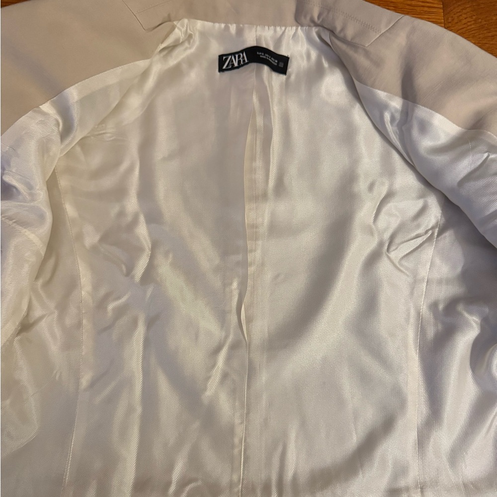 Zara Women's Cream Blazer -new without tag - Picture 9 of 10